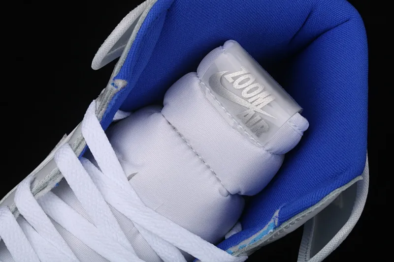 All categories Air Jordan Jordan series basketball shoes Air Jordan 1 High pure original version Air Jordan 1 High Zoom R2T AJ1 Joe 1 white gray blue patent leather gradient crystal bottom CK6637-104